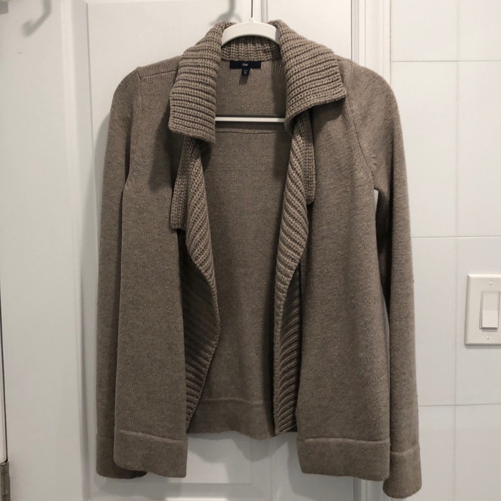 Gap tan jacket cardigan size XS